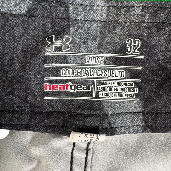 Under Armour HeatGear Camo Board Shorts Men's 32 Gray Swim Trunks Surf Loose Fit - Picture 5 of 11